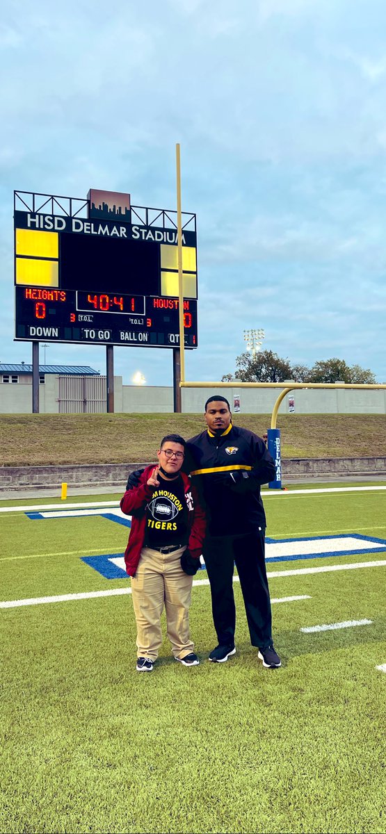 Coach Charles (Trey) Brown III tweet media