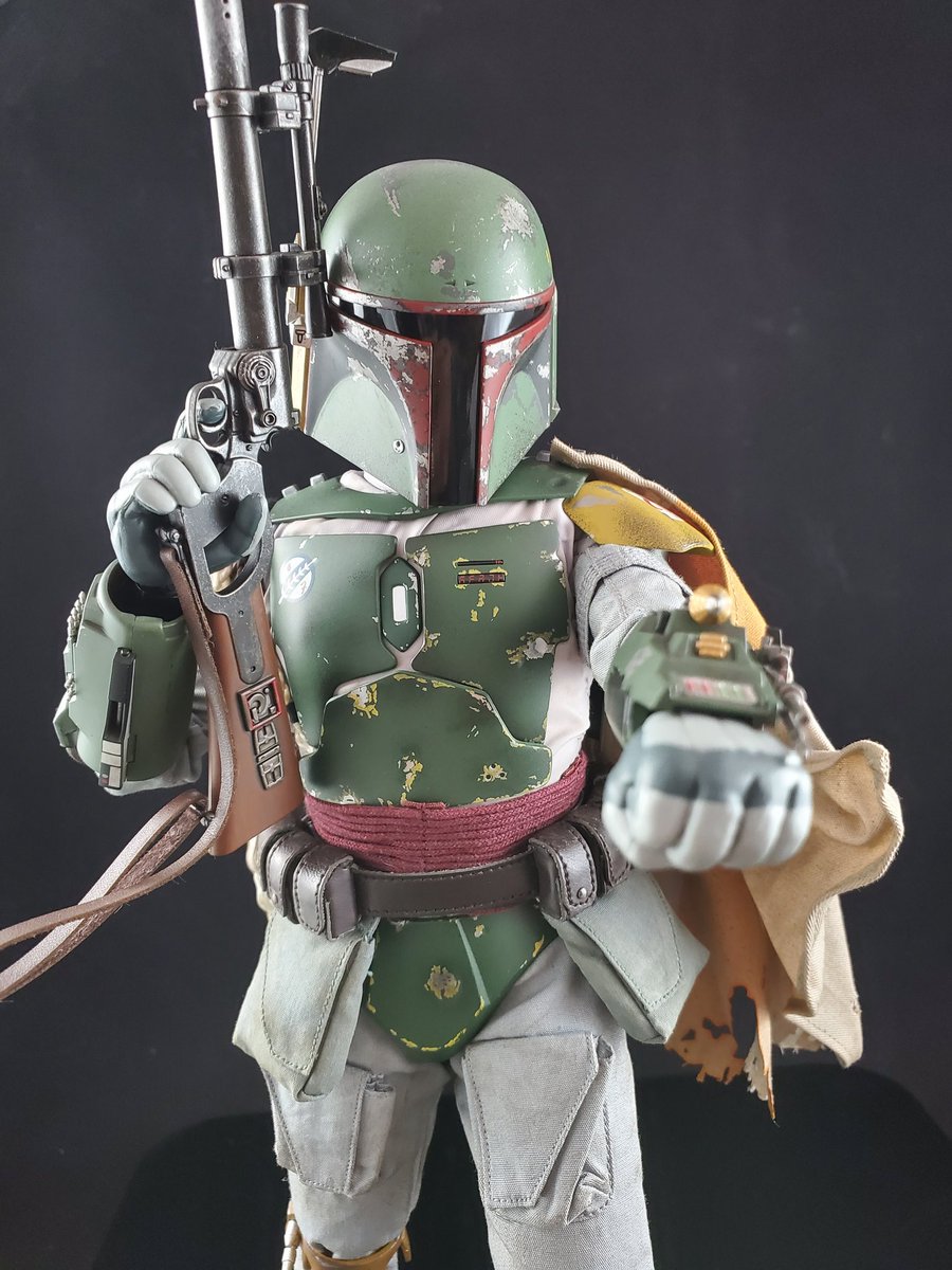 ThePfeiferCon's tweet photo. Day 3 of #57daysofFett! Here we have the Boba Fett 1/6th scale figure from @hottoyscollectibles. With over 30 points of articulation, multiple weapons, and interchangeable hands, this figure is a must-have! Who else collects Hot Toys?
#empirestrikesback #esb #bobafett #pfeifercon https://t.co/xIqsY0EsVa