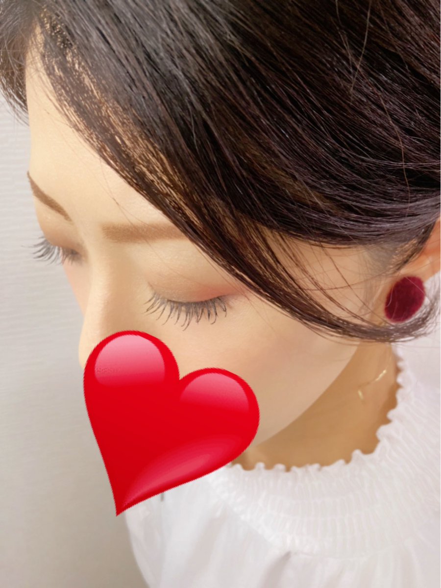 bambi2022's tweet photo. #今日のメイク
#Todaysmakeup
#秋メイク
#オルビス
#ツイングラデーションアイカラー
#アンティークレッド
#アイライナー
#目尻のみ
#トワイライトムーン
#KATE
#デザイニングアイブロウ
#レッドブラウン
#マジョリカマジョルカ
#BE286
#CLINIQUE
#ラッシュパワーマスカラ
#チークのチョイス間違えた https://t.co/hfR2Og1zfy