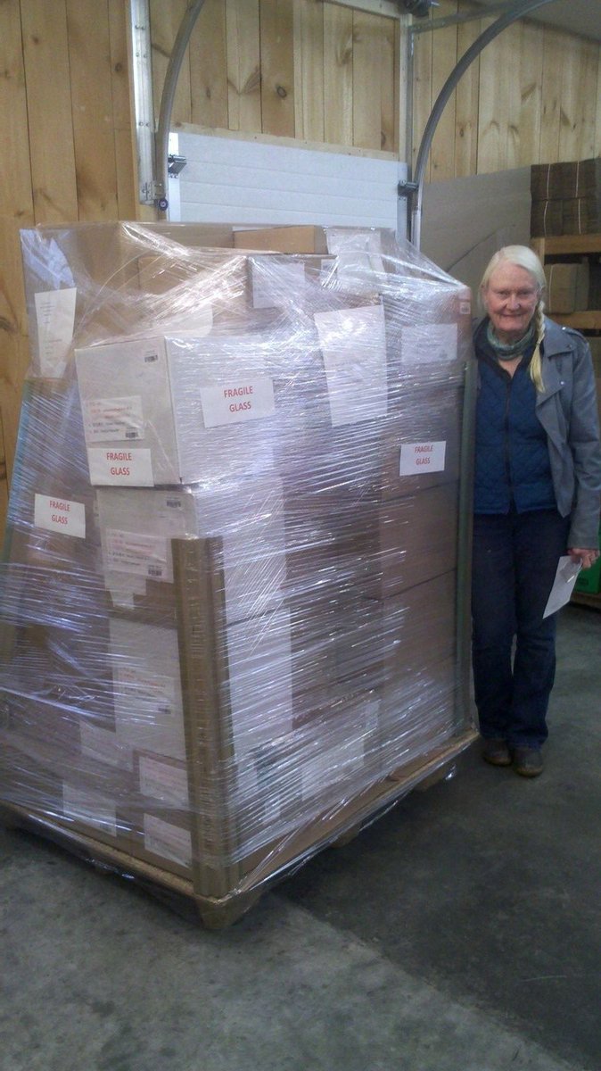 AdkFarm's tweet photo. Our first shipment to China TMall International marketplace. We are thrilled to bring our Adirondack Style to Chinese consumers! Subscribe to our newsletters and social media to keep up-to-date with this endeavor!
#adirondacks
#adirondackmanufacturing
#tmall
#shopadk
#adkgifts https://t.co/p8MeqNBsaI