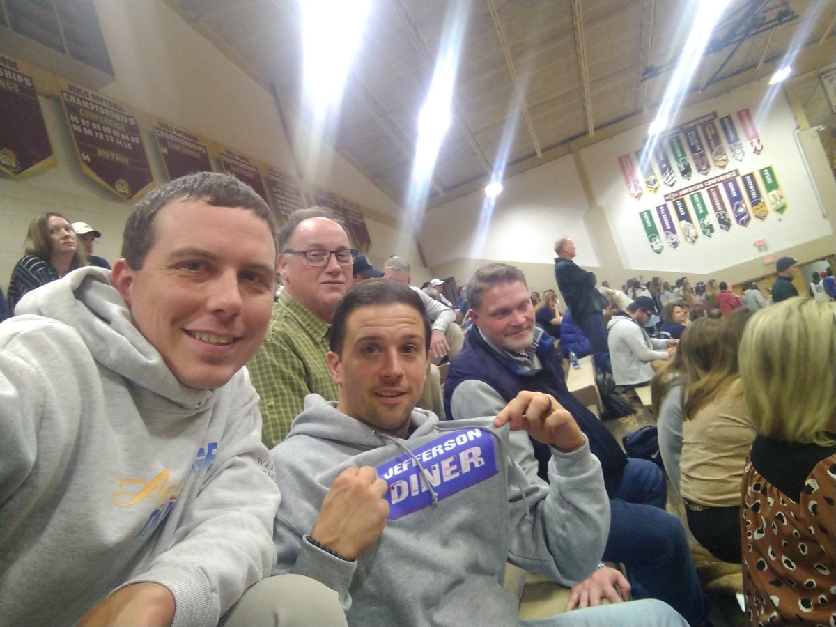 mrbolintweets's tweet photo. #ThreeGratitudes
1. Volleyball action with great friends! Go Olivia and Beaumont!
2. A loving, supportive wife who lets me hang out with friends at the volleyball game!
3. Meeting former members of my department! #RollHud https://t.co/Xhoqgxd3qc
