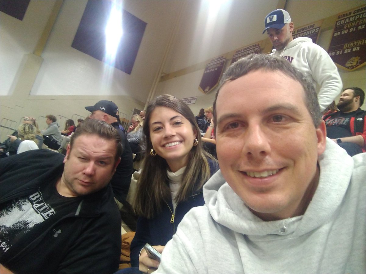 mrbolintweets's tweet photo. #ThreeGratitudes
1. Volleyball action with great friends! Go Olivia and Beaumont!
2. A loving, supportive wife who lets me hang out with friends at the volleyball game!
3. Meeting former members of my department! #RollHud https://t.co/Xhoqgxd3qc