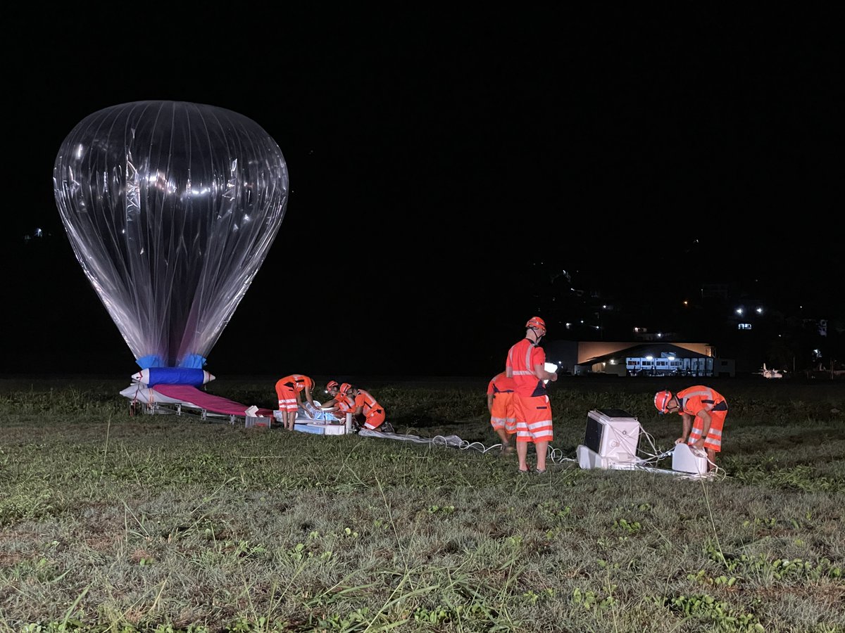 gps_hammer's tweet photo. Resolved the problem with Iridium getting the flight train prepared. https://t.co/STwRK5Y4VT