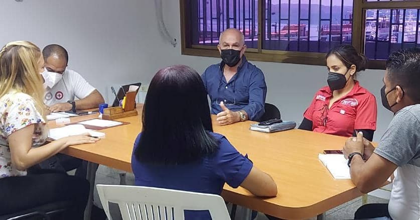 PescalbaOficial's tweet photo. Este #2Nov se realizó reunión con la Gerencia de Investigación y Desarrollo de Pesca y Acuicultura de #Pescalba, donde se trazaron los próximos pasos a seguir.

Se revisaron proyectos de investigación, socioproductivos y otros relacionados con el área.

#VenezuelaComePescado https://t.co/A6ixEUhtRH