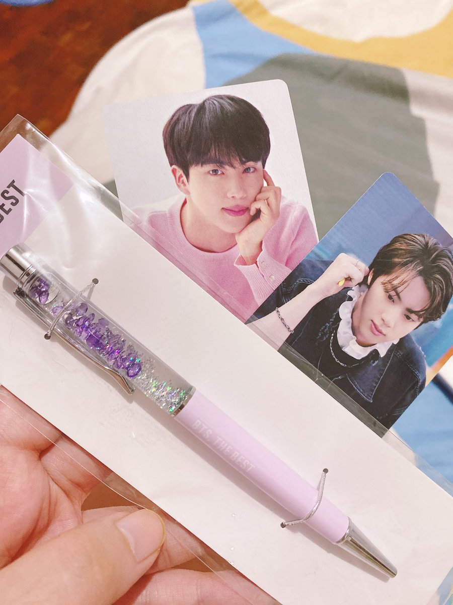eebbeejinnie's tweet photo. Pretty pretty 🥺💕 couldn’t pass on this pen huhu worth it!! Thank you @TheAhjummaShop for the smooth transaction and super fast local shipping 🥰  #TASHowWeDoIt https://t.co/0PfDAUeihZ