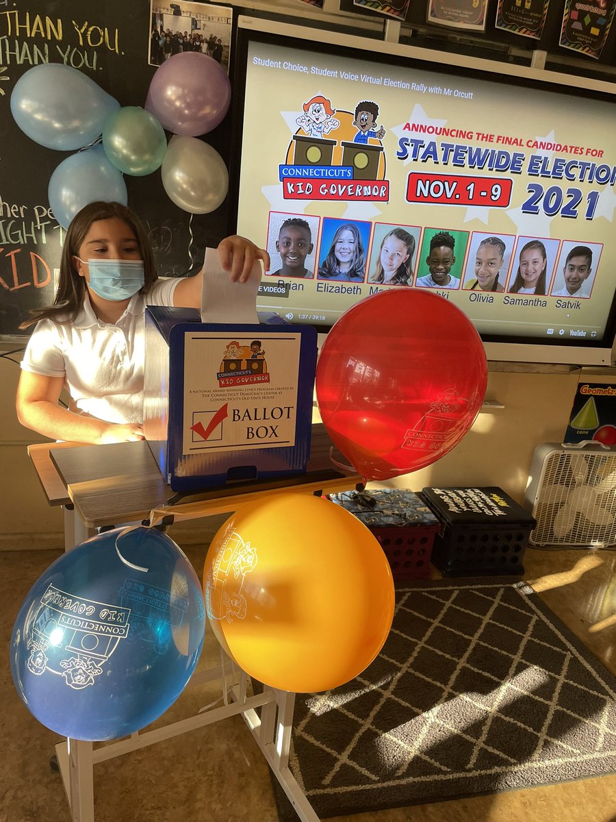 eneidagr1's tweet photo. Such an amazing experience! Exposing kids to the importance of the civic process and empowering them to become responsible citizens! #spragueeagle #ourvoicematters @scarpentieri1 @CTKidGovernor https://t.co/sqzEwDRnoV
