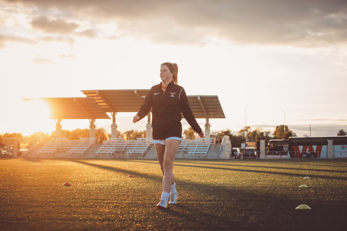 TexasSoccer's tweet photo. The freshman of the year has entered the chat.🤘 https://t.co/KKE1ApBnkH