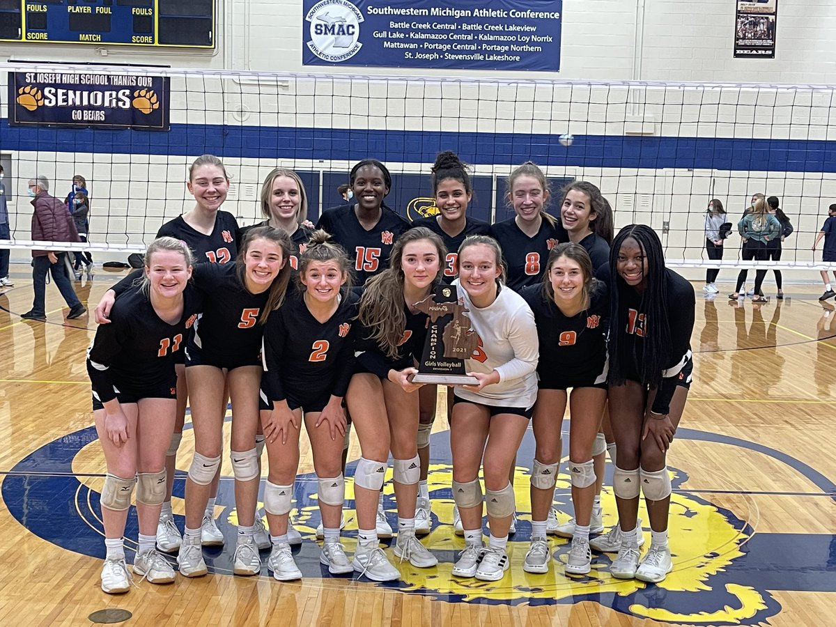 PNHuskieSports's tweet photo. Huskies win the district!! #PACKstrong https://t.co/n4LMcYHtvL