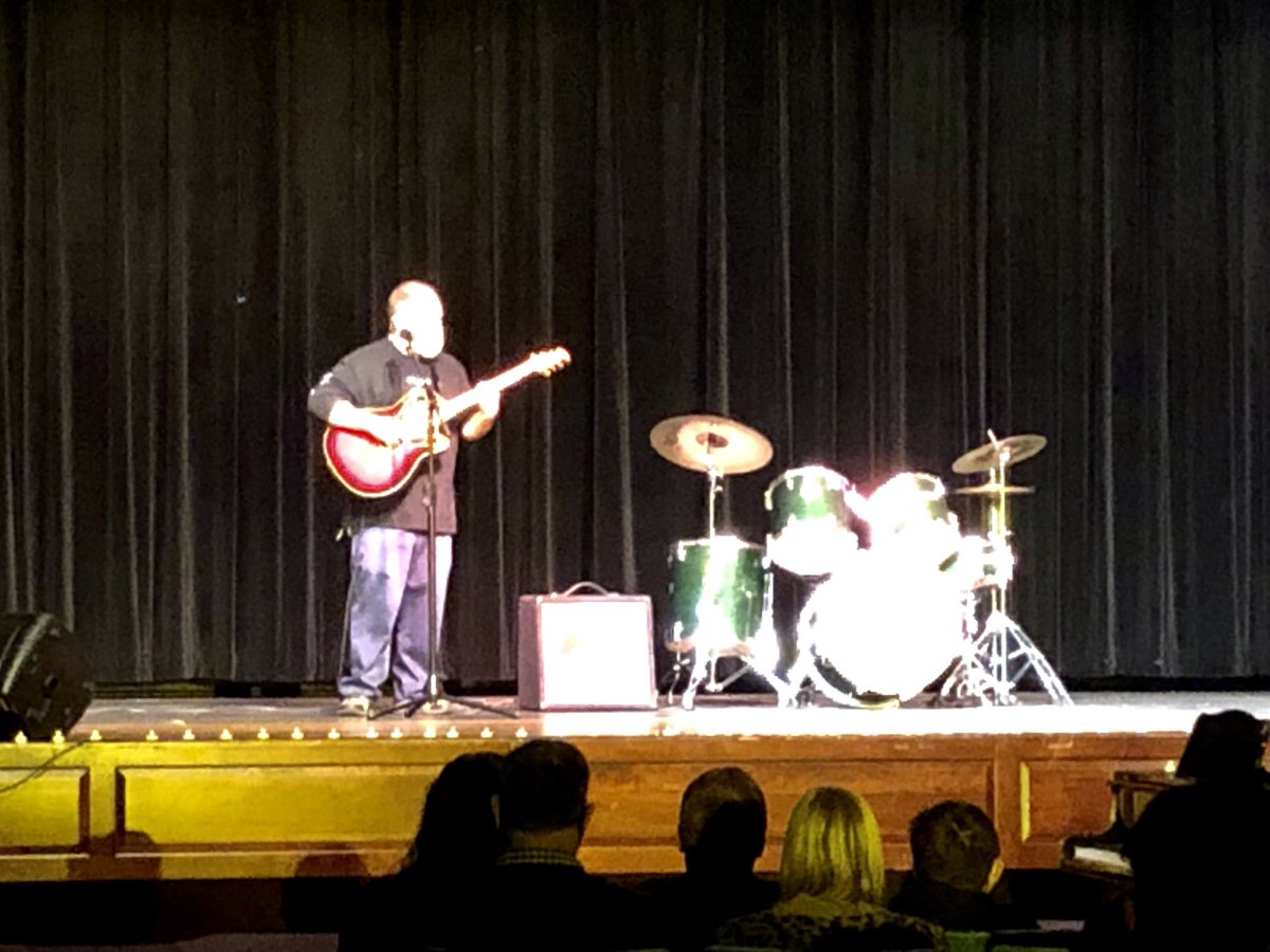 Kenneth M. Smith tweet media