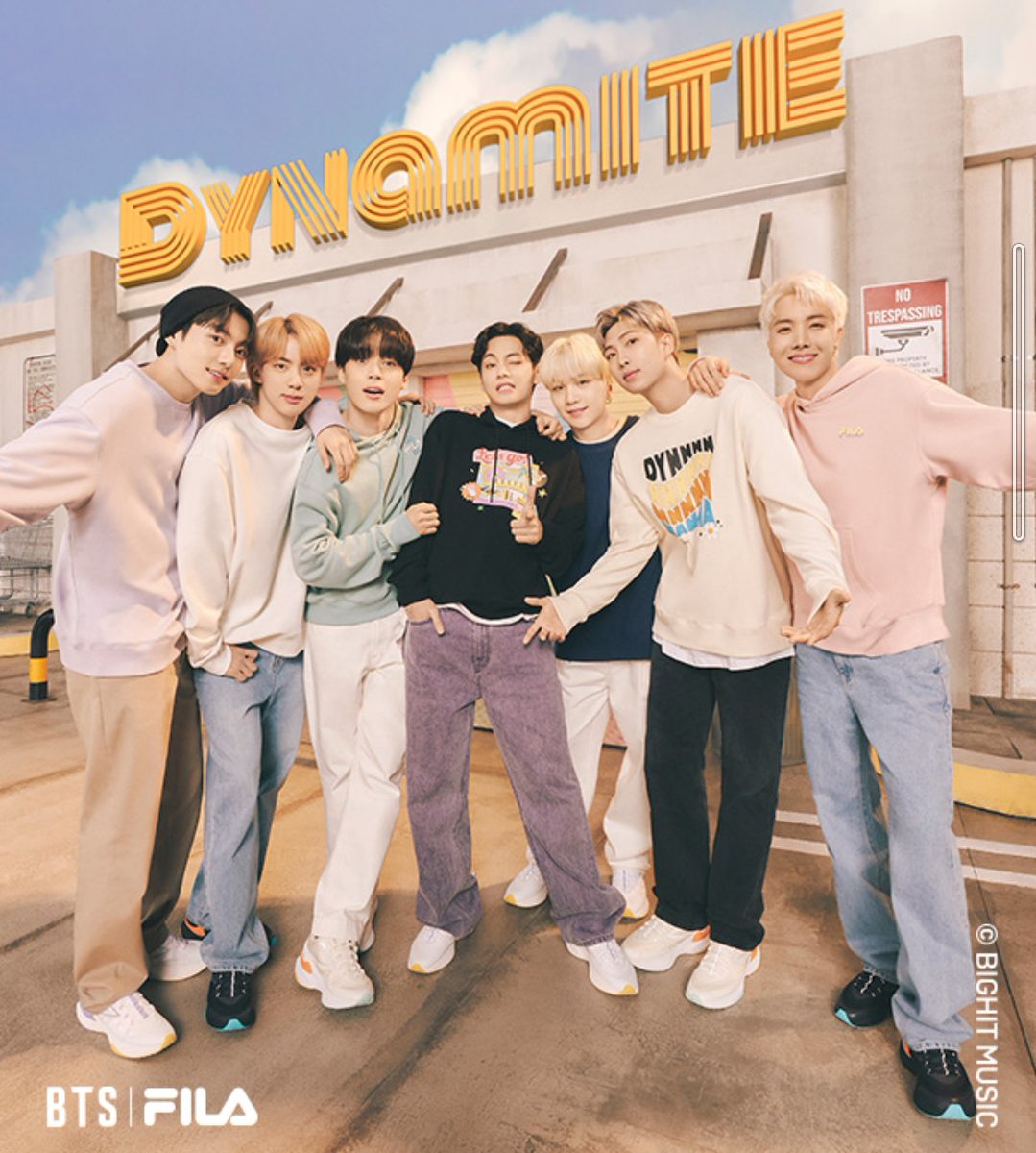 RURUV4's tweet photo. @fila_korea Let’s Be Dynamite
FILA X BTS Dynamite Collection

BTS is full of cuteness.🥰🐻
#FILA #방탄소년단 #BTS #RM #진 #슈가 #제이홉 #지민 #뷔 #정국 #Jin #SUGA #jhope #Jimin #V #JungKook  #Dynamite_Collection #Lets_be_Dynamite https://t.co/NzcfdAF4ZE