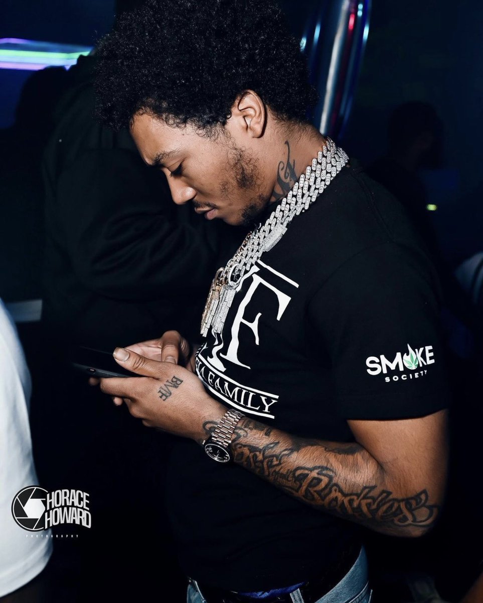 only1bigmeech's tweet photo. Michael https://t.co/4rJxZweLL4