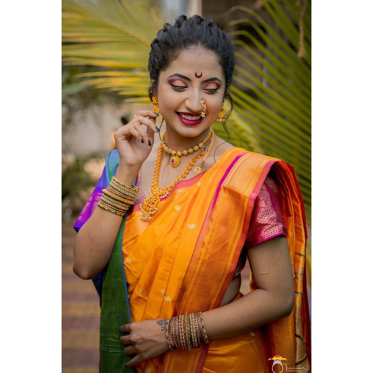 ShuchikaJoshi's tweet photo. Utnyacha Najuk Sugandh Gheun
Aala Diwali Padwa...
Pantitlya Divyachya Tejane
Ujalel Aaplya Ayushyachi Vaat❤
Diwali Padwyachya Hardik Shubheccha🙏🪔
#Diwali #Diwali2021 #Padwa #shuchikajoshi https://t.co/SeoRQwg6dN