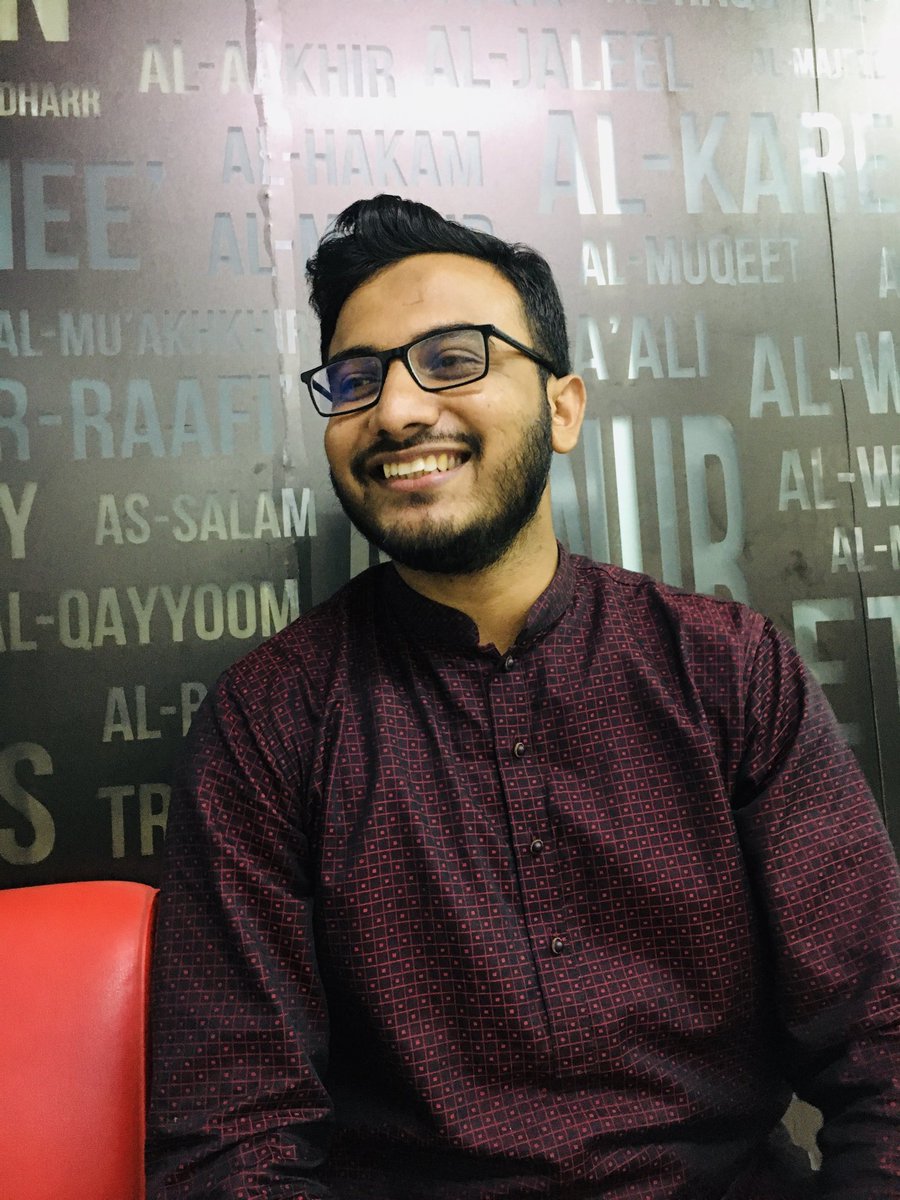 MHPIAUS's tweet photo. I am a man full of smiles. #Alhamdulillah. #HappyFriday. #mhpiaus #smiles #Marketer
. 
Follow @MHPIAUS ( Digital Marketer &amp; SEO Analyst) https://t.co/DDAWmuqQhS