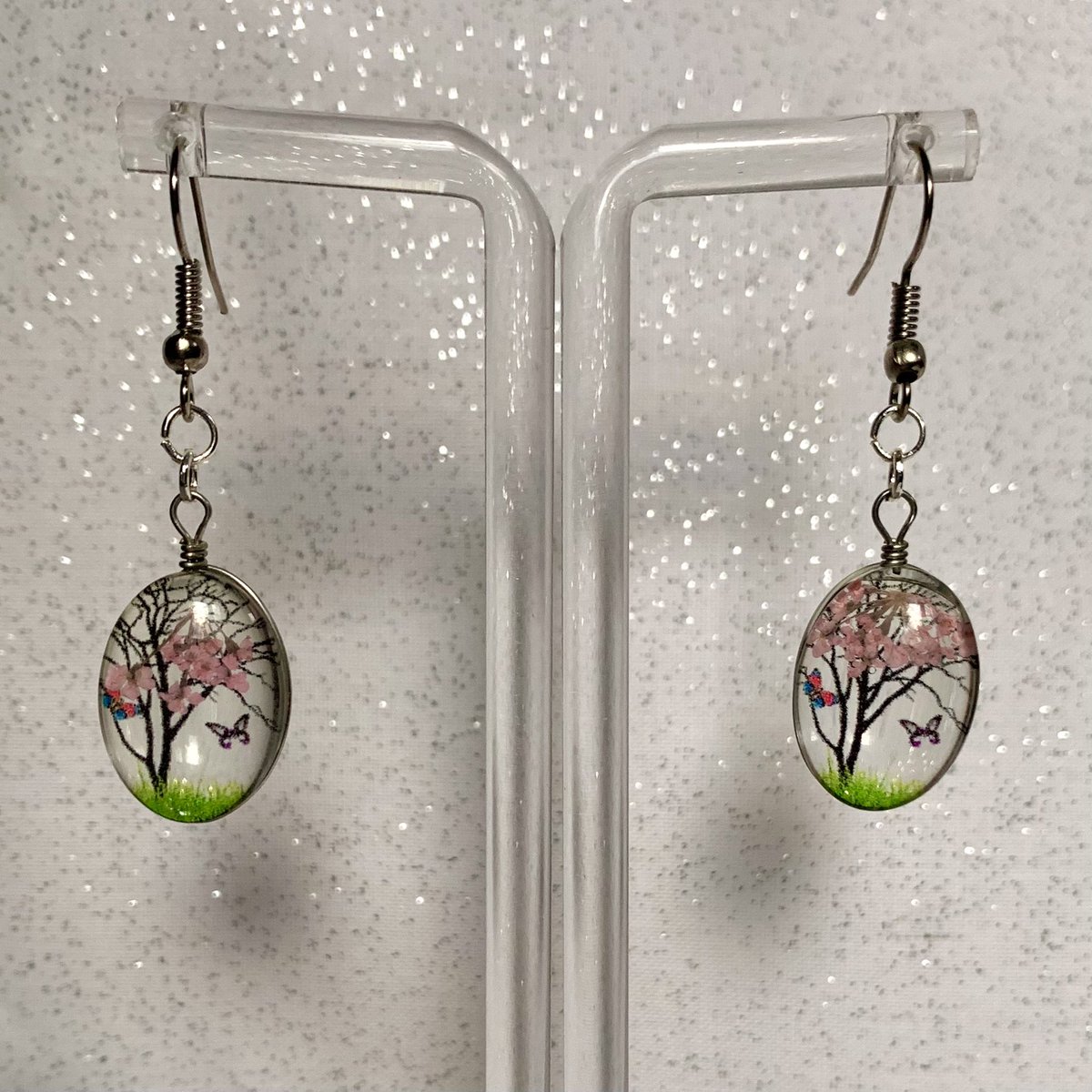 theburrowdesign's tweet photo. ✨💫✨💫✨💫✨💫✨💫✨💫✨

These are my new favorites in my shop! Grab a pair before they’re gone!

💞https://t.co/7jzCi5AEVb💞

✨💫✨💫✨💫✨💫✨💫✨💫✨ https://t.co/Rdd2EWBEbe