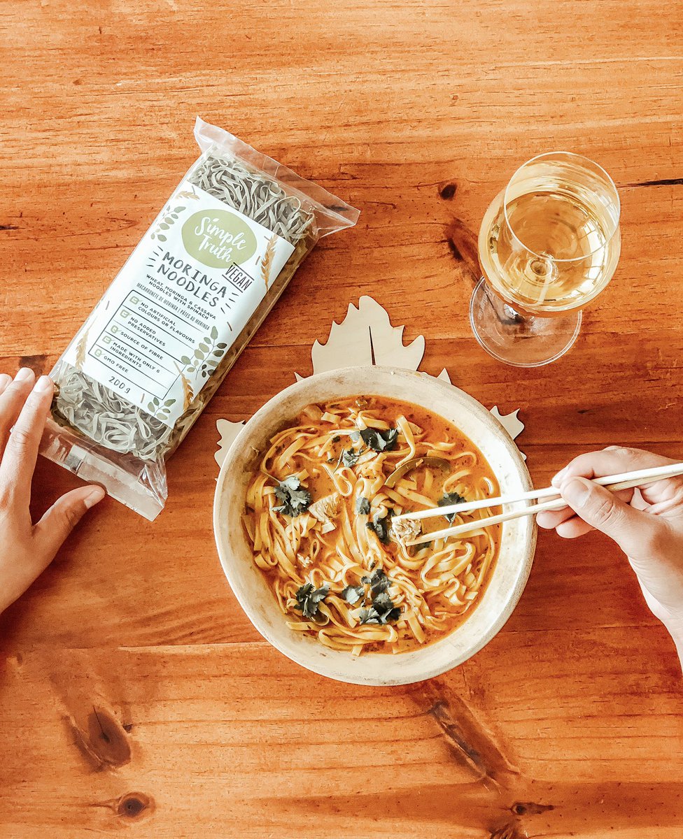 blogitwithjody's tweet photo. I was excited to make this Thai chicken noodle soup with the @checkers_sa Simple Truth Turmeric Noodles using the Simple Truth Cold Pressed Virgin Flaxseed Oil.
#discoversimpletruth
#checkerssouthafrica
#checkerssimpletruth
@checkers_sa
@brandadvisor.co.za
@beauty_bulletin https://t.co/qVaSMgBiBC