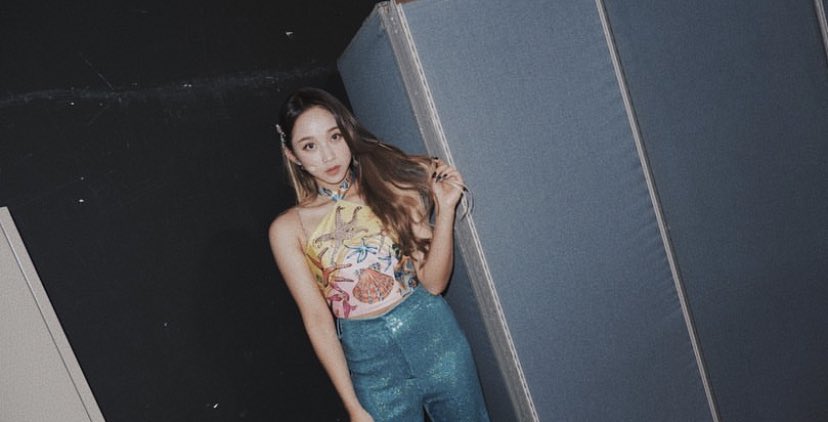 jinnyw1sh's tweet photo. [IG] dita’s update:

“[#DITA] I had fun doing a lot of this and that yesterday, did lokeys watch it? Hihi and.. as expected, these are photos taken by photographer léa~~ gotta upload a lot in the future too 🖤” https://t.co/dZuWVvHE2o