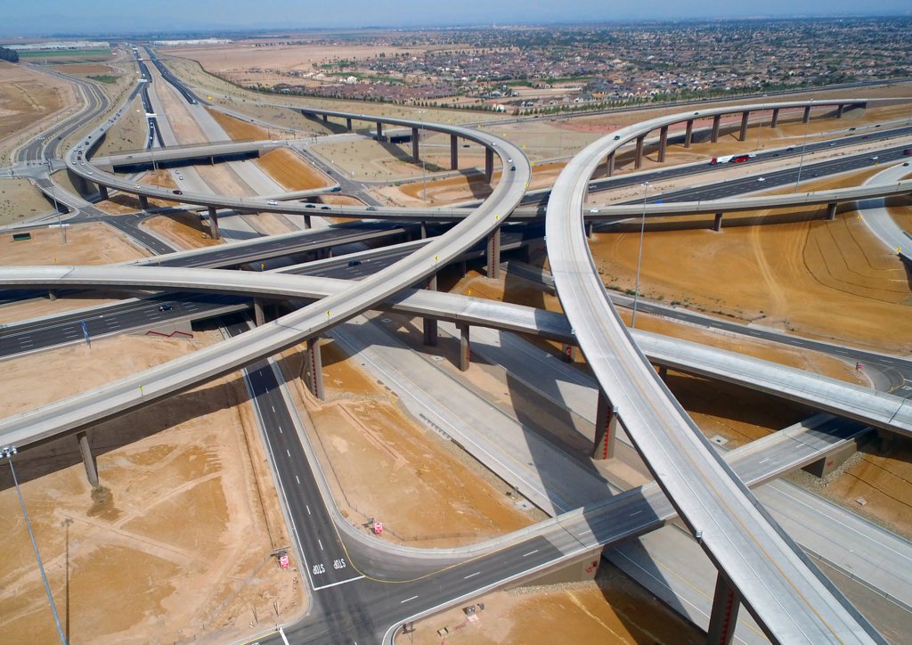 MesaEconDev's tweet photo. Bill Jabjiniak, Mesa Economic Development Director, talks about the importance of freeway infrastructure to Mesa’s economic development efforts in this @AZBigMedia article. Worth the read.
https://t.co/mrYTgmkPWr
@CityofMesa #MesaAZ #MesaEconDev #SelectMesa #infrastructure https://t.co/vT9SbkqHP6