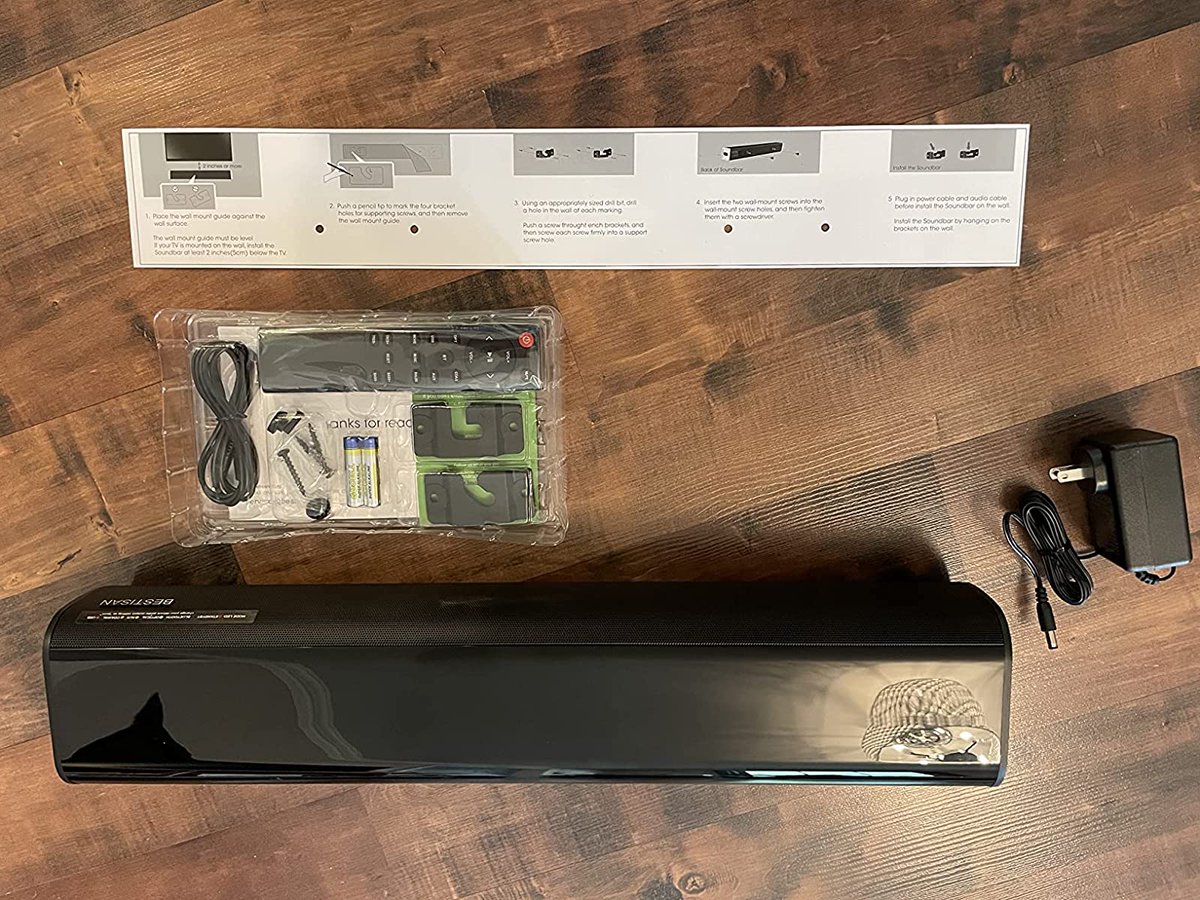 Bestisan1's tweet photo. Let's check what's in the box!
A Bestisan SE06 soundbar, remote, power adapter, RCA cable, mount things, even batteries are included! Well packaged! 
#BESTISAN #SE06 https://t.co/pB8TkOn591