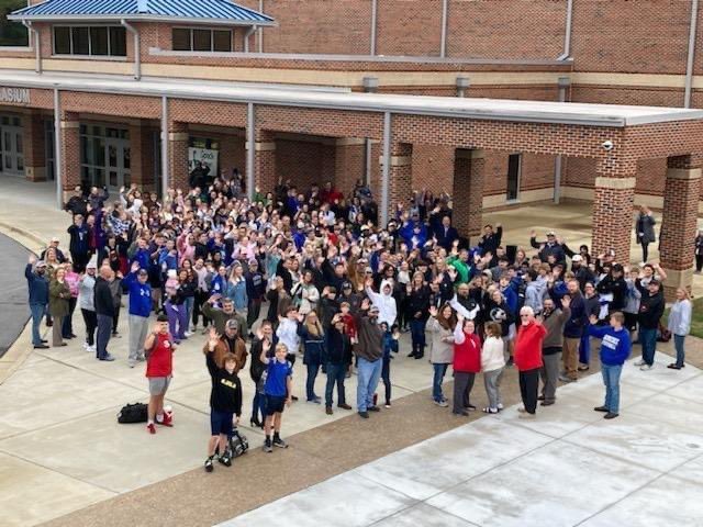 We got your back <a href="/jeremyd_green/">Jeremy Green</a> by praying for everyday! God’s going to carry you and your family each step! Sending 💙 from the Tribe! <a href="/ArmucheeHigh/">Armuchee High School</a>