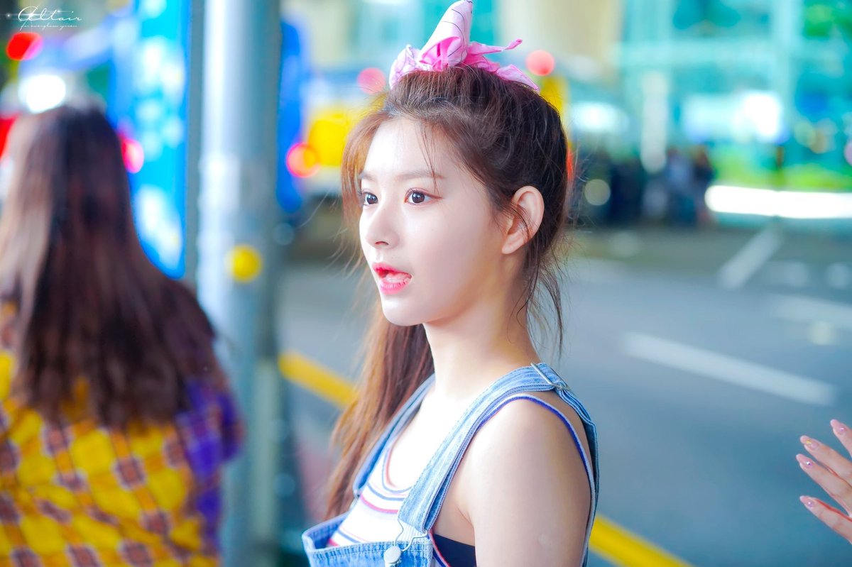 Everyway_twt's tweet photo. ๐ซ๐๐๐๐๐๐
๐๐๐๐ ๐๐ ๐๐๐๐๐๐๐๐๐๐ ๐๐๐
๐๐๐๐๐๐๐๐, ๐ค๐๐ฉ ๐๐๐๐๐ฅ๐คยฐโฎโบ #MAELY ๐ธ #1CMCLOSER +#MYMOON4thCB
Espero que mi mano de gatito haya hecho efecto para estar por lo menos un 5% de lo que estรกn las reinas griegas @SUNSHlNEREC hoy en su dรญa. https://t.co/8c0EzUnaJO