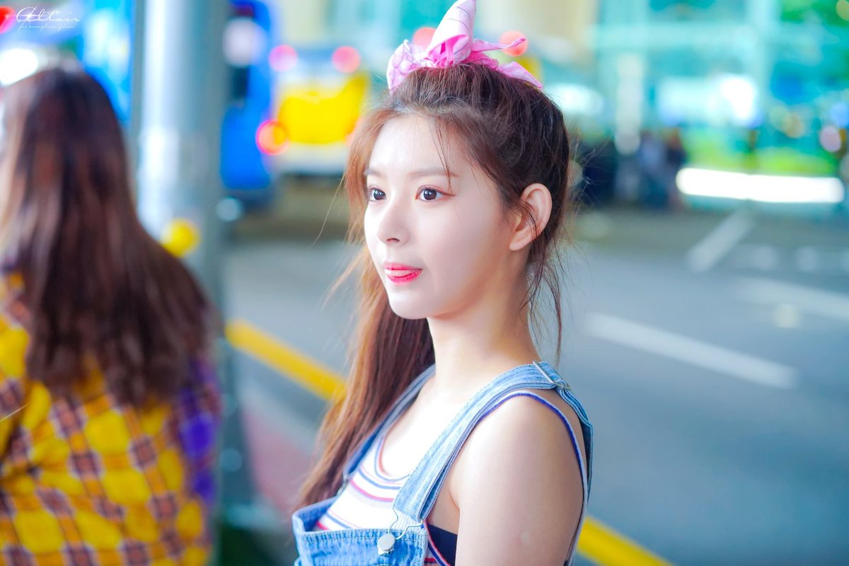 Everyway_twt's tweet photo. ๐ซ๐๐๐๐๐๐
๐๐๐๐ ๐๐ ๐๐๐๐๐๐๐๐๐๐ ๐๐๐
๐๐๐๐๐๐๐๐, ๐ค๐๐ฉ ๐๐๐๐๐ฅ๐คยฐโฎโบ #MAELY ๐ธ #1CMCLOSER +#MYMOON4thCB
Espero que mi mano de gatito haya hecho efecto para estar por lo menos un 5% de lo que estรกn las reinas griegas @SUNSHlNEREC hoy en su dรญa. https://t.co/8c0EzUnaJO