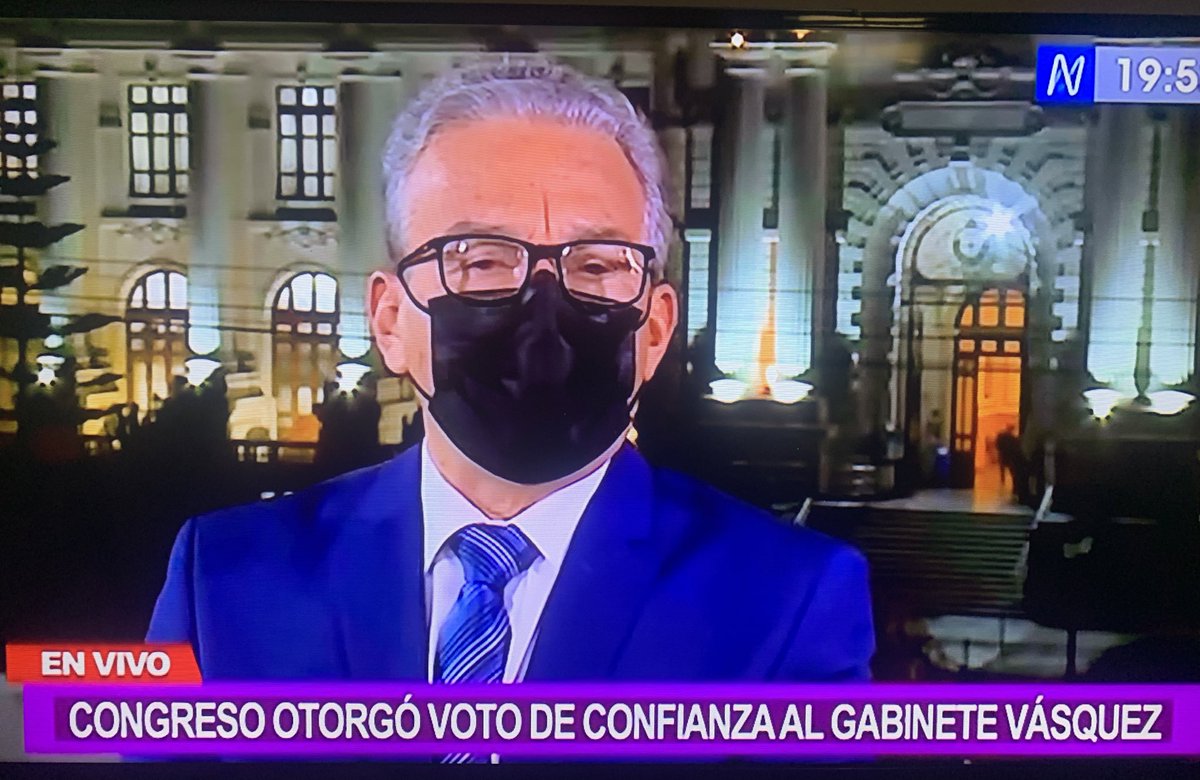 hurgamemoriaPE's tweet photo. “Veo a Avelino Guillen muy avanzado en años” 
“Este Gabinete está plagado de octogenarios”, dice un “juvenil” @A_Aguinaga, quien en sus años mozos se dedicaba a esterilizar mujeres pobres campesinas. https://t.co/CdP2rYV20A