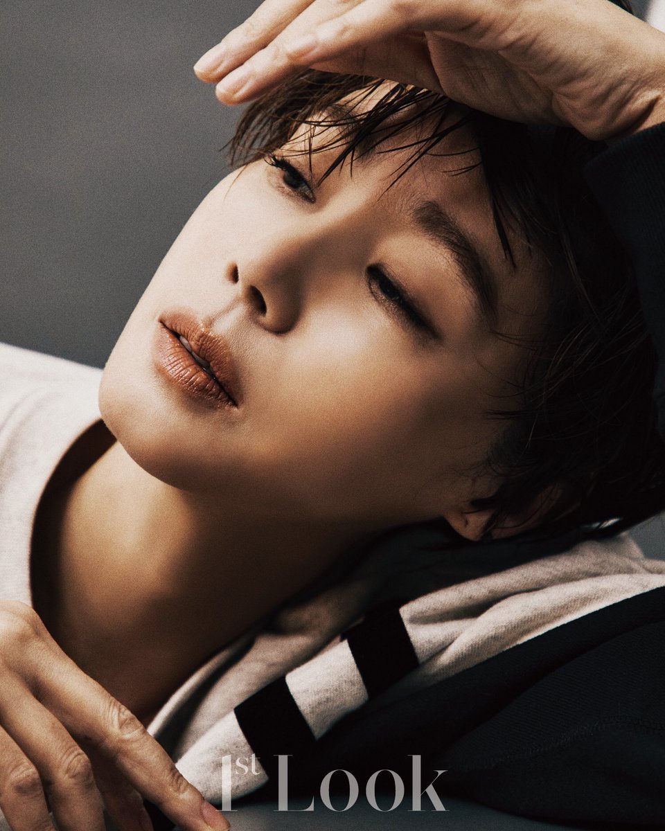 누가 봐도 멋있는 사람이자, 연기에 대한 열정으로 지금껏 걸어온 배우 #김성령 을 만났습니다. 직접 만난 그는 도전 정신으로 가득했고, 순수하기까...