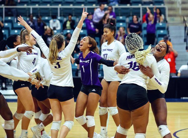 We had to be literal superheroes tonight in order to beat a very talented memorial team! Everyone contributed and we buckled down when we needed to! Great fight girls 💪 thank you to our fans and cheerleaders for coming out and supporting us! #DefyTheOdds #KeepWorking 🤍🏐