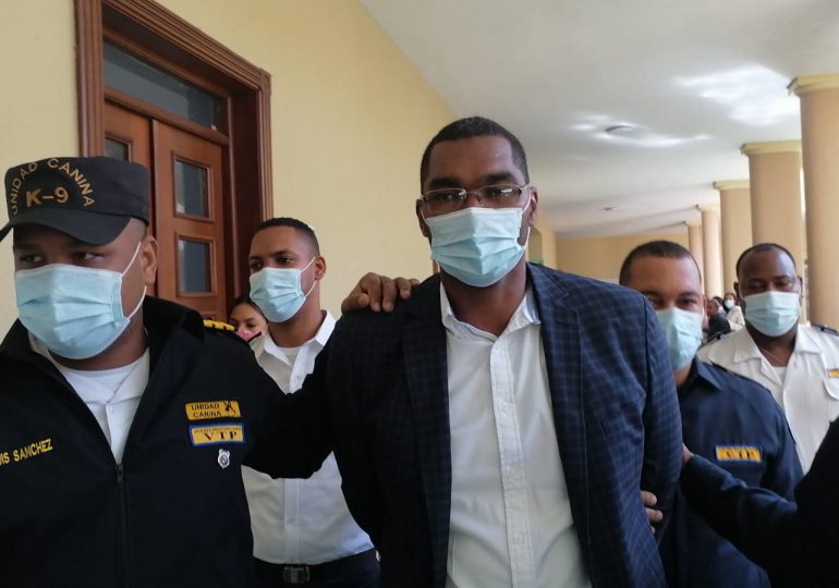 nuriapiera's tweet photo. Por segunda ocasión aplazan recurso interpuesto por expelotero , acusado de agresión sexual https://t.co/FPARxo0AoQ #NDigital https://t.co/DSwka6WFIE