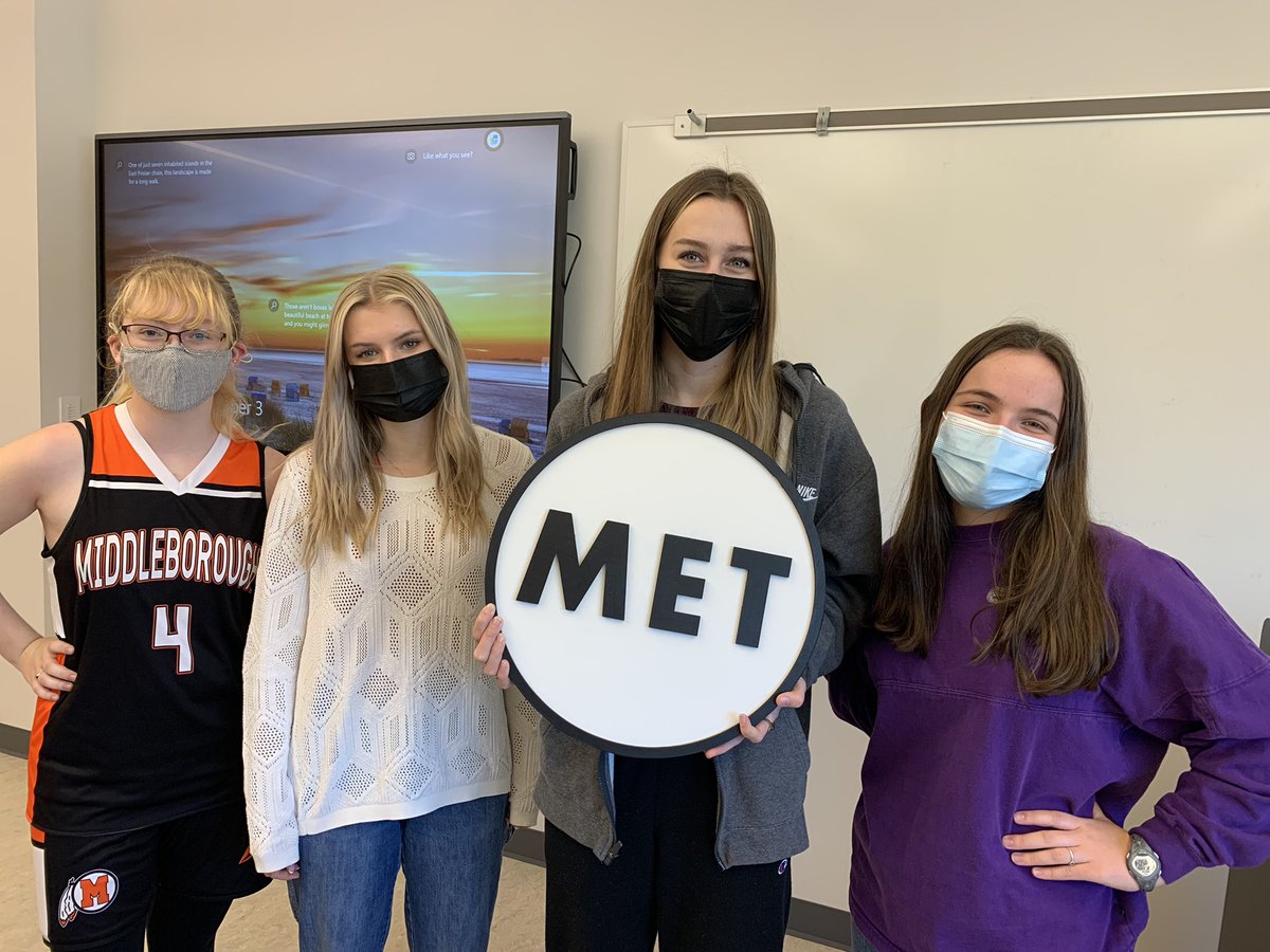 MiddleboroMiLAB's tweet photo. MiLab is a new and developing Innovation space at Middleborough high school offering students the ability to make innovative things. Part of the goal is to foster co-curricular project based learning. Here students from MET helped create a new sign using the laser cutter. #making https://t.co/KFStDHcFsM
