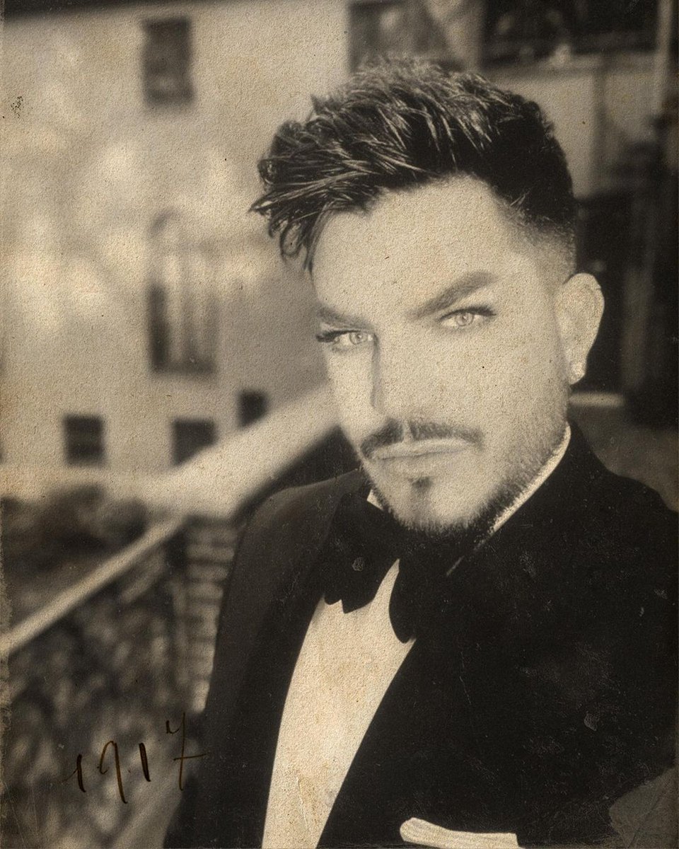 4Gelly's tweet photo. NEW PHOTO/ @adamlambert " Old Hollywood" STUNNING! 😍😍😍https://t.co/vJ7QvE7jDU https://t.co/L7X81MxCcX