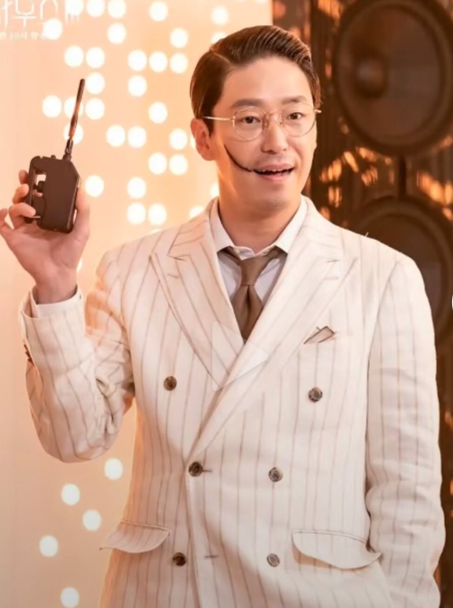 vverther76's tweet photo. @KOREANSTARSQ I don't have any costume but I did scary face a lot as Joo Dantae, does it count in? ㅋㅋㅋ https://t.co/Bqcg5JOCXL