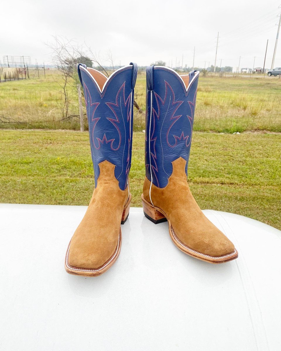 LylesBoots tweet media