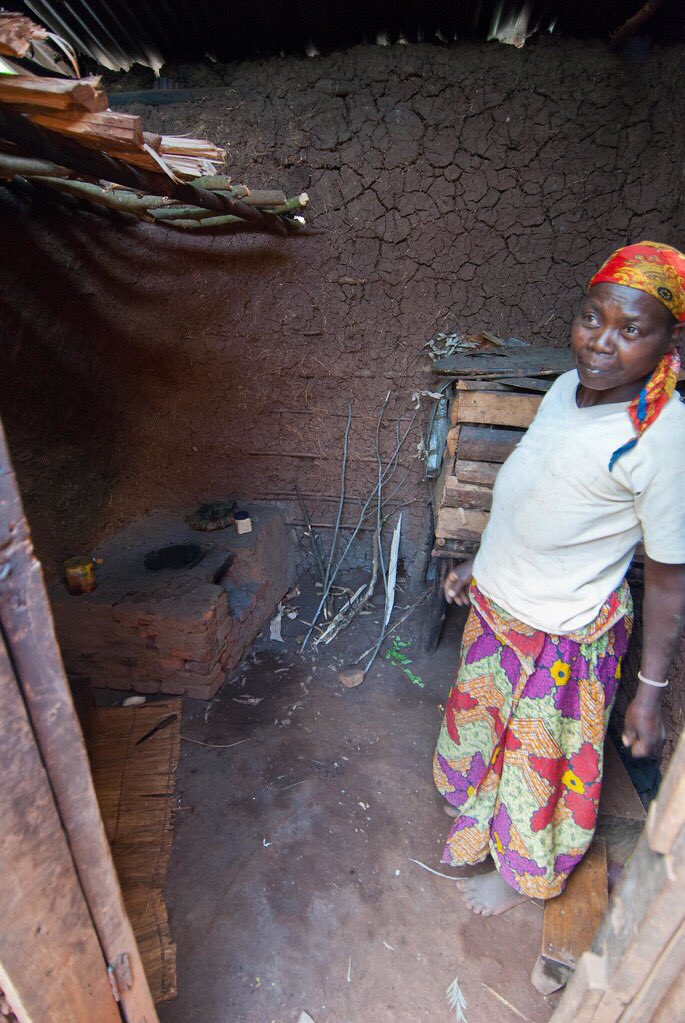 DCIQcucei's tweet photo. #SeminarioDeInvestigación: Dr Mike Clifford, @UniofNottingham 

"The killer in the kitchen: could improved cookstoves prevent four million deaths a year?" https://t.co/BG2c12cUcQ