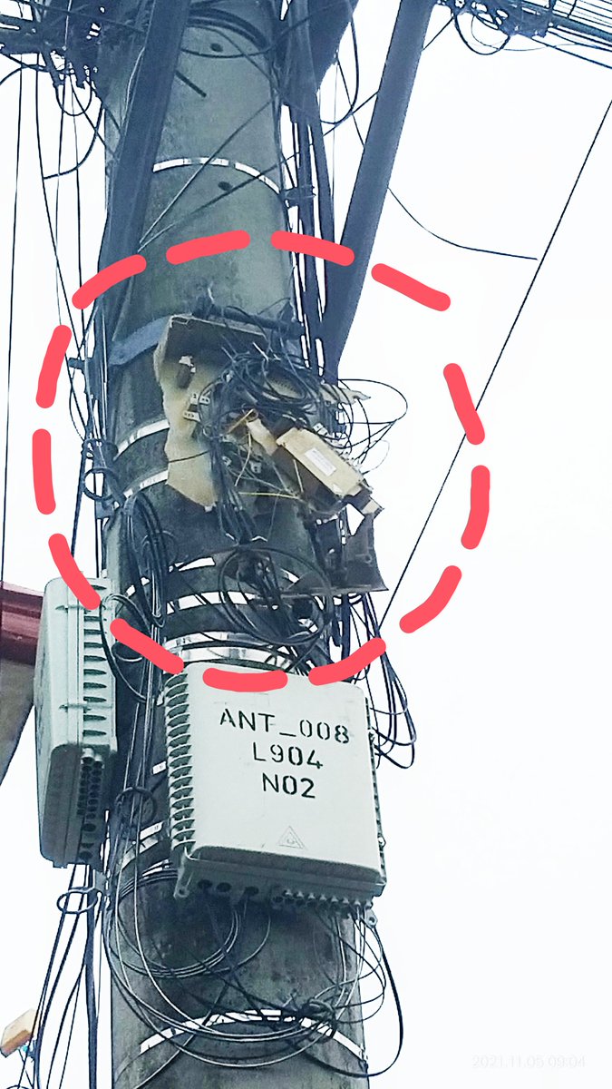 jonesdevera's tweet photo. @PLDT_Cares Kelan nyo balak palitan yung box namin? Months na yung request namin pero 1 day lang kami ma delay sa monthly due putol agad? Baka naman.. 😁 https://t.co/wKtVkFSg6M