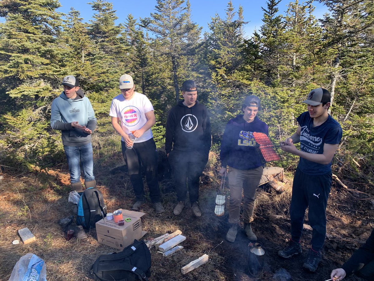 Got to join in on the NL Studies class today for their boil up☕️🔥🥩 So much fun had by all!! What a large Lab day☀️ #Boilup #outdoorlearning  <a href="/darcy_hancock/">Darcy Hancock</a> <a href="/LSASharks/">Labrador Straits Academy</a> <a href="/NLESDCA/">NLESD</a> <a href="/NLTeachersAssoc/">NLTA</a>
