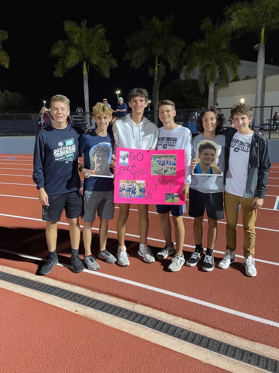 will_brown_xc's tweet photo. shout out to my boys @Zackflorendo and Ryan Matthews for a great senior season! True leaders right here. https://t.co/c3oi948gWN
