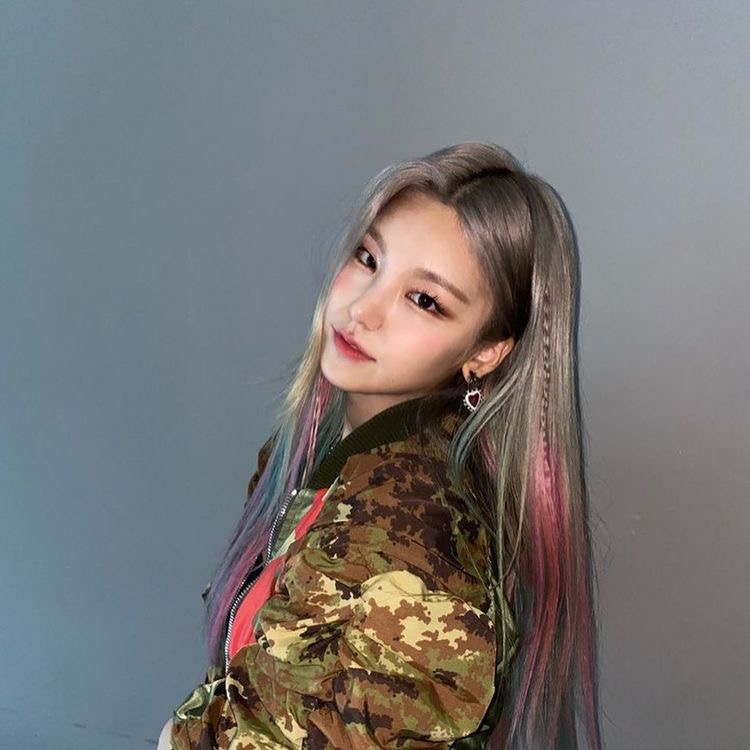 yeji pics tweet media