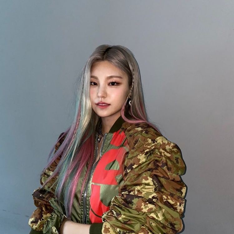 yeji pics tweet media