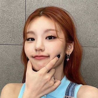 Midzy_Latam's tweet photo. Voto diario para los MAMA con Yeji! 
Recuerden hacer sus Tweets diarios con los tags y dar RTs! 💌

I vote for #MAMAVOTE #itzy @ITZYofficial https://t.co/dKCq2GJXrG