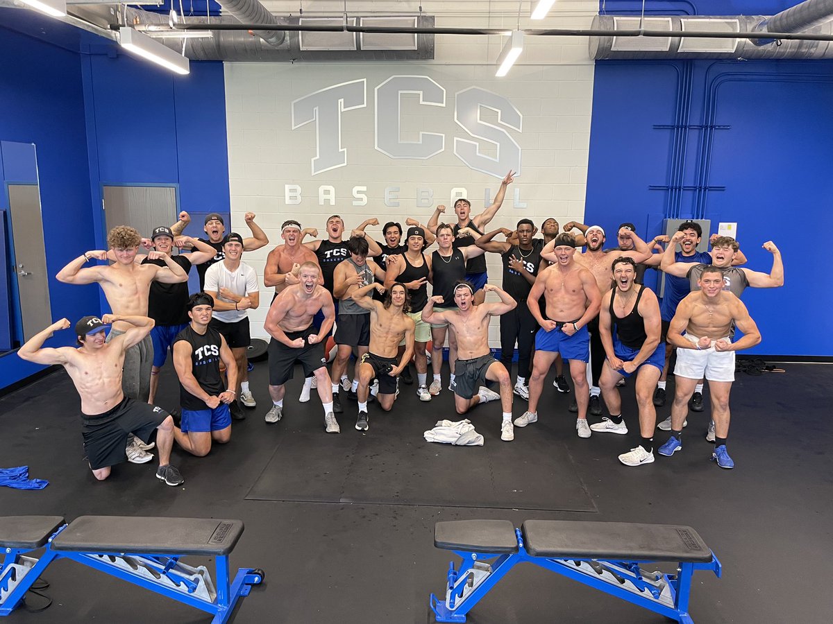 We are only 2 weeks into off-season but our players are seeing tremendous gains!

<a href="/PCnowisthetime/">Performance Course</a> coaches <a href="/JBeauchamp61/">John Clark</a> and <a href="/Benny_Neyen/">Ben Neyen</a> are working their magic with our players!