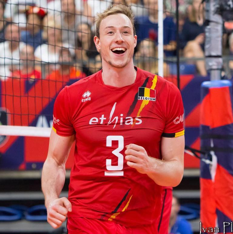 hourlyvolley's tweet photo. | Sam Deroo 🇧🇪
#Volleyball #Deroo #Belgium https://t.co/uHm1qHPSYK