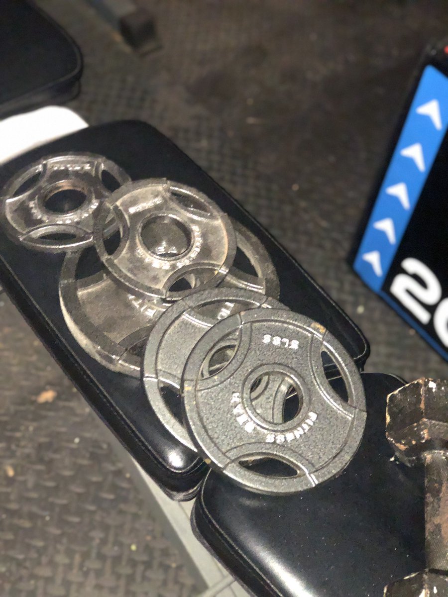 pateylady's tweet photo. Dirtier the gym and rusty weights, the better the shoulder workout? 🤣 can’t lift my arms and def have blisters forming on my hands, but at least I worked out tonight 💪🏼 #day6 #75hard #75hardchallenge #garagegym https://t.co/nlLVmW0ERl