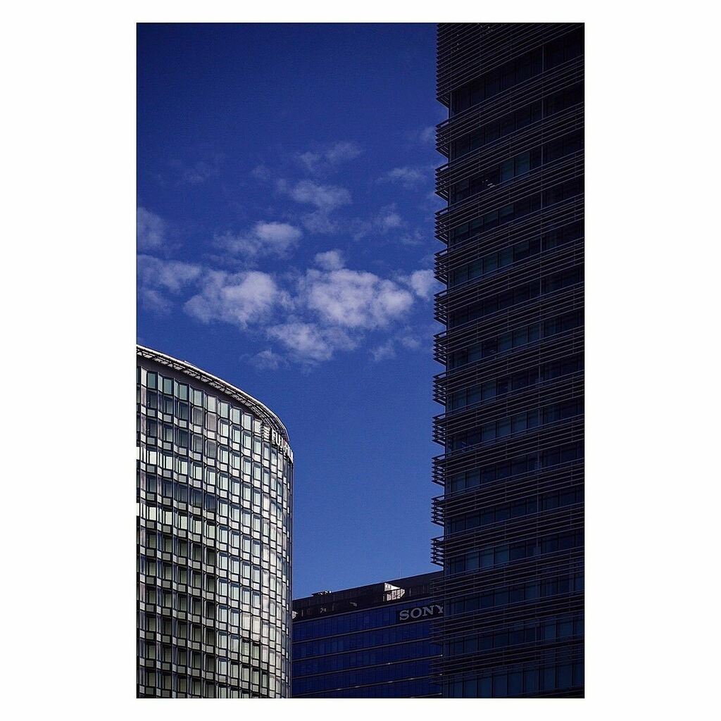 kikutaroid's tweet photo. 無題
#街歩き
#scene
#空 #skies
#雲 #clouds
#建物 #buildings
#路傍 #roadside
#pentax #pentaxk7 #k7
#smc #smcpentaxf #pentaxf5014 #f5014 #singlefocuslens #aflens #oldlens
#retouched
#darkroomapp #maxcurveapp https://t.co/uXilZh0bDN https://t.co/xz7ocAihYD