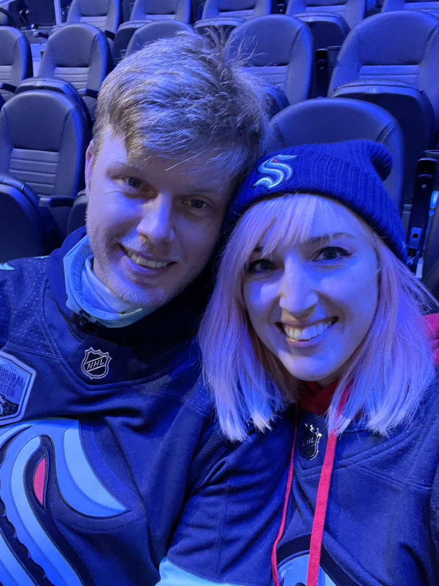 Managed to get <a href="/camdavisgolf/">Cameron Davis</a> off the golf course and into a hockey arena. Go #SeaKraken!