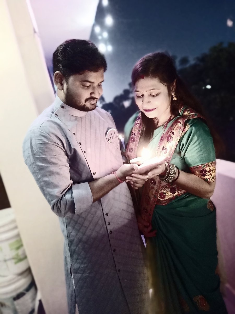 shivendra1515's tweet photo. #HappyDiwali2021 🪔🧨💥 https://t.co/9zIKutNs10