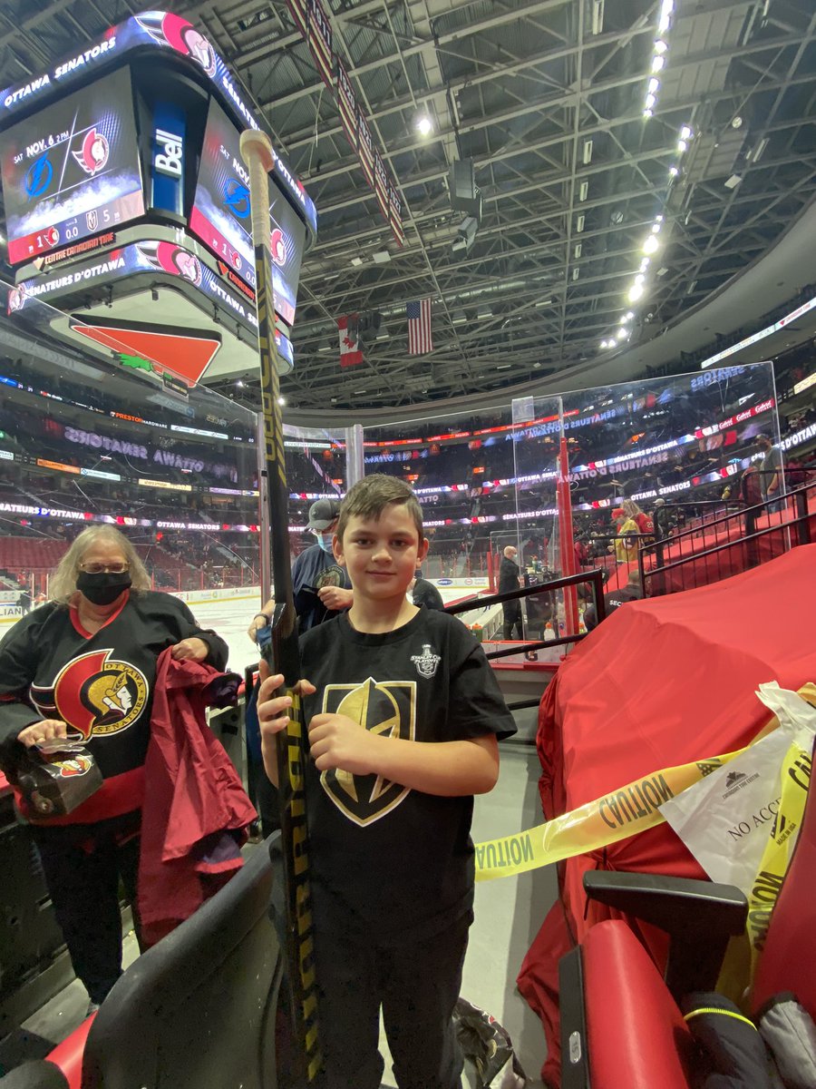 Chenomenka's tweet photo. @RobinLehner You just made a little Toronto boy’s dream come true. Thank you for the stick!! https://t.co/os8FdTRuPE