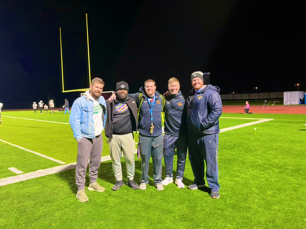 Gracemor Elementary Physical Education Program (@gracemorpe) on Twitter photo These guys make PE great! <a href="/WinnwoodRocks/">Winnwood Elementary School</a> <a href="/RavensNKC/">Ravenwood Elementary</a> & <a href="/LakewoodNKC/">Lakewood Elementary</a> are lucky to have these coaches rep them! Plus 3 who weren't pictured repping <a href="/MaplewoodElemen/">Maplewood Elementary</a> <a href="/ToppingBulldogs/">Topping Elementary</a> & <a href="/GracemorNKC/">Gracemor Elementary Lions</a>. <a href="/TonkaNation/">Tonka Nation</a> have some of the best in the land getting their #futuregriffins ready! These guys make PE great! <a href="/WinnwoodRocks/">Winnwood Elementary School</a> <a href="/RavensNKC/">Ravenwood Elementary</a> & <a href="/LakewoodNKC/">Lakewood Elementary</a> are lucky to have these coaches rep them! Plus 3 who weren't pictured repping <a href="/MaplewoodElemen/">Maplewood Elementary</a> <a href="/ToppingBulldogs/">Topping Elementary</a> & <a href="/GracemorNKC/">Gracemor Elementary Lions</a>. <a href="/TonkaNation/">Tonka Nation</a> have some of the best in the land getting their #futuregriffins ready!