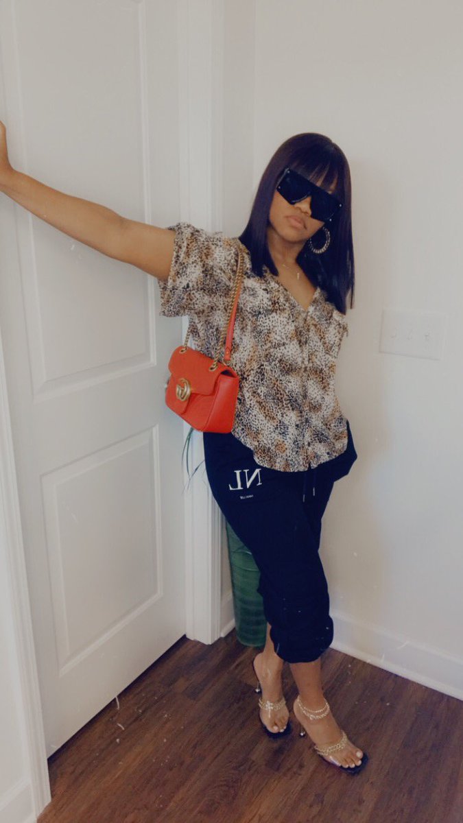 Ms_VickyLee's tweet photo. NL Jogger Sets available on site as well as glasses jewelry bag and shoes 🛍https://t.co/8CcJTGuf4q https://t.co/c62dcfjy0Z