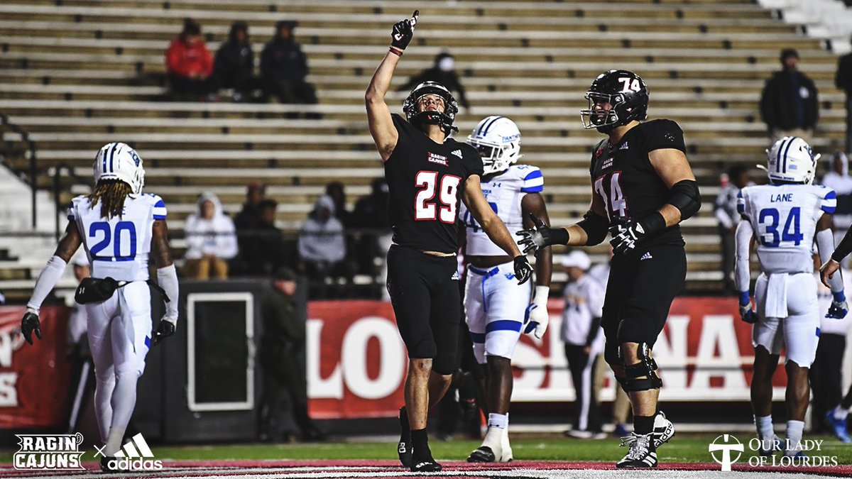 PETER. LEBLANC.

🤟 Nine catches.
🤟 118 yards.
🤟 A touchdown.

#cULture | #GeauxCajuns